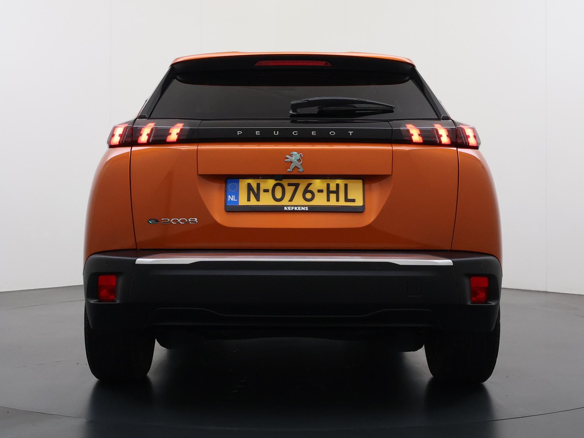 Peugeot e-2008