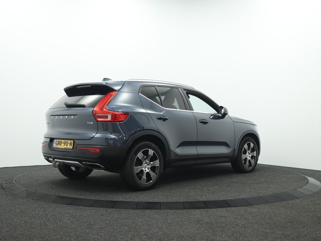 Volvo XC40 2.0 T4 Inscription | Trekhaak | All season | Leder | Navi | Camera - Afbeelding 2