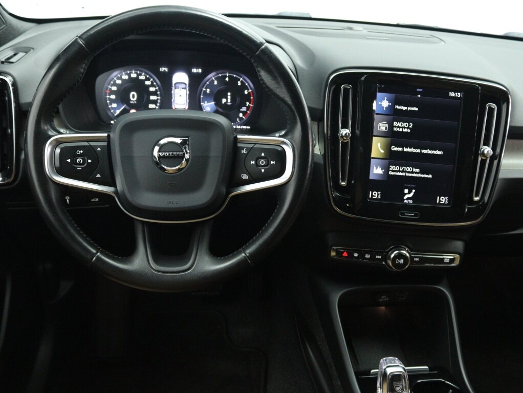 Volvo XC40 2.0 T4 Inscription | Trekhaak | All season | Leder | Navi | Camera - Afbeelding 3
