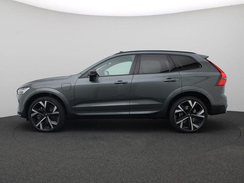 Volvo XC60 2.0 T6 AWD Plug-in hybrid Plus Dark 350PK Aut. Panoramadak, Trekhaak, Luchtvering, 22" LM Velgen, 360gr. Camera, Head-up Display, Stoel-Stuurverwarming, Memorystoel, Harman Kardon Audio - Afbeelding 3