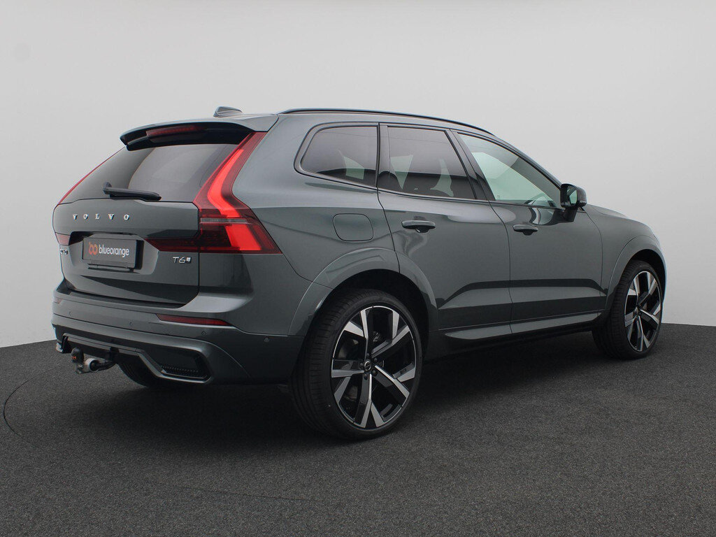 Volvo XC60 2.0 T6 AWD Plug-in hybrid Plus Dark 350PK Aut. Panoramadak, Trekhaak, Luchtvering, 22" LM Velgen, 360gr. Camera, Head-up Display, Stoel-Stuurverwarming, Memorystoel, Harman Kardon Audio - Afbeelding 4
