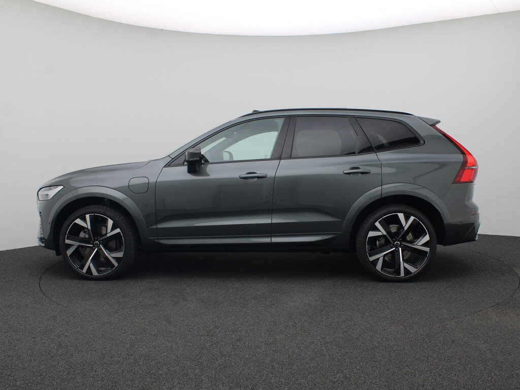 Volvo XC60 2.0 T6 Plug-in hybrid AWD Plus Dark 350PK Aut. Panoramadak, Trekhaak, Luchtvering, 22" LM Velgen, 360gr. Camera, Head-up Display, Stoel-Stuurverwarming, Memorystoel, Harman Kardon Audio - Afbeelding 3