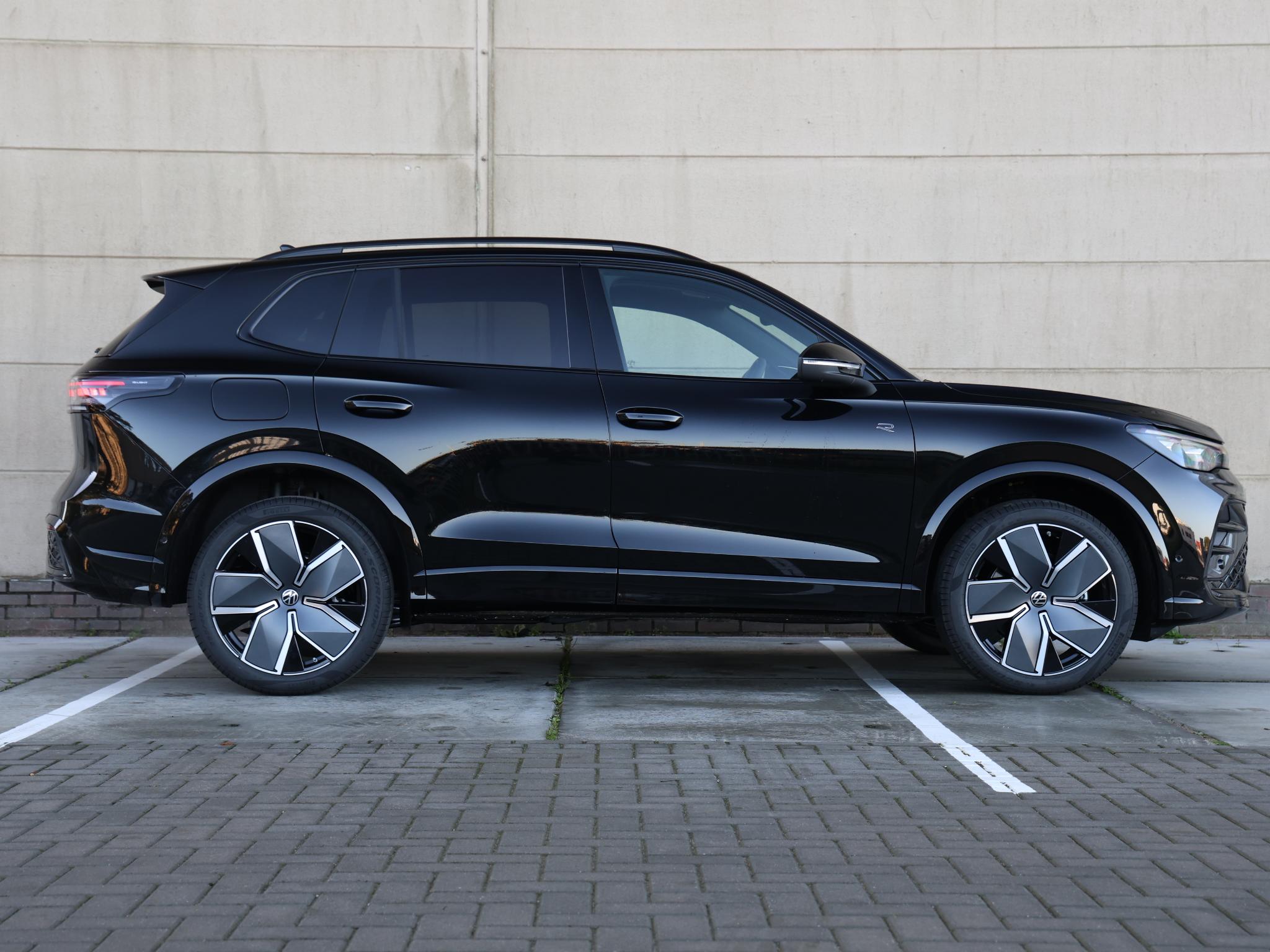 Volkswagen Tiguan R-Line Edition 1.5 eHybrid 204 PK