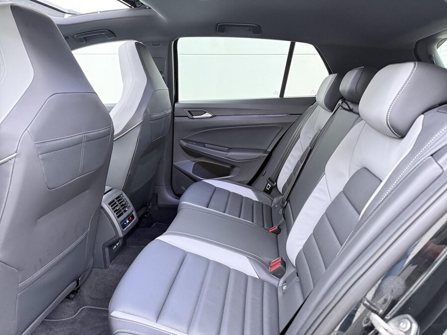 Volkswagen Golf 1.5 eHybrid GTE 272 PK