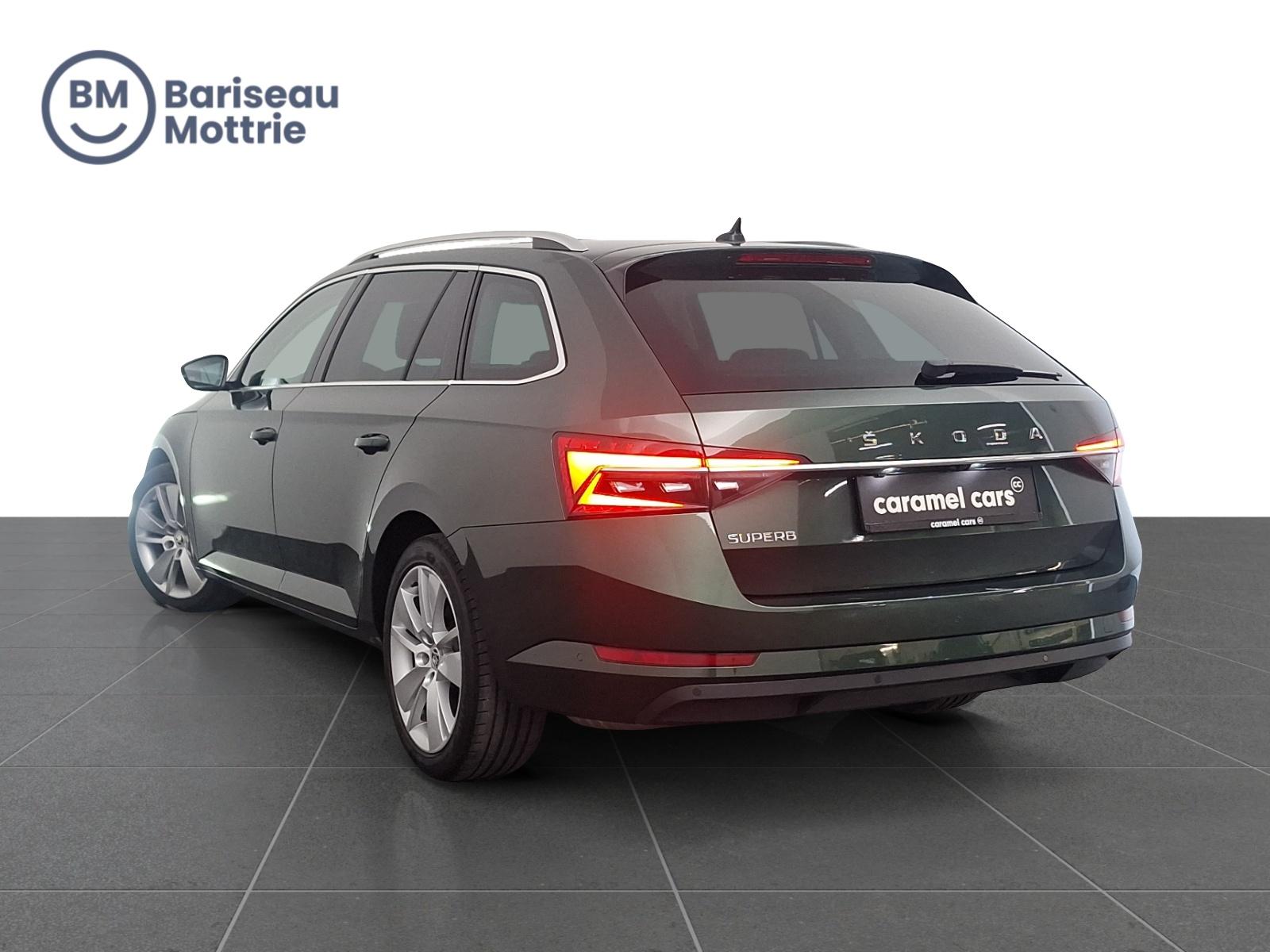Škoda Superb BREAK AUTOMAAT *PANO EN OPEN DAK*LEDER*ZETELVERWARMING VOOR EN ACHTER*DAB*GPS*CARPLAY*KLIMAATREGELING* - Afbeelding 4