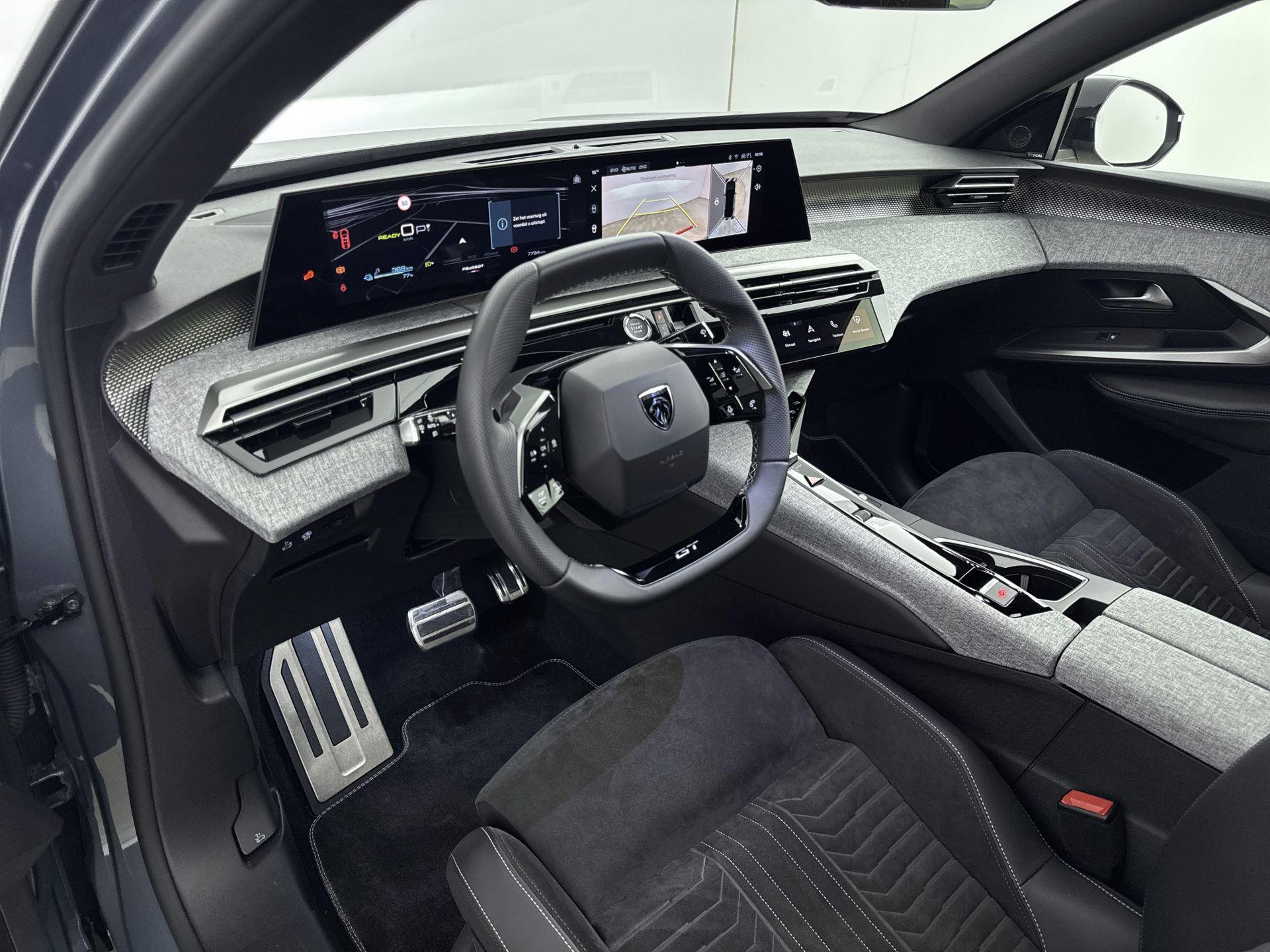 Peugeot e-3008