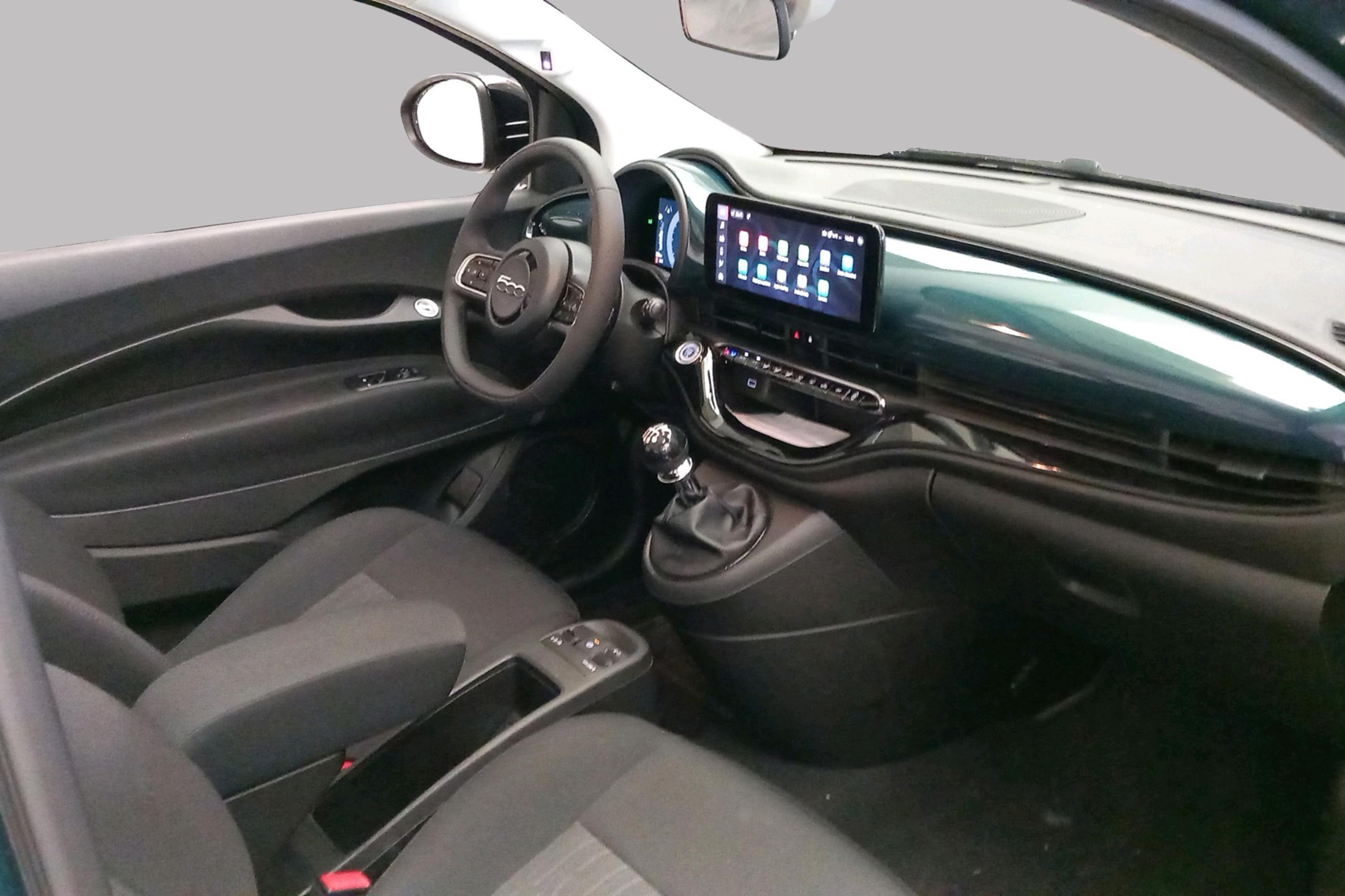 Fiat 500 ICON CABRIO - Image 2