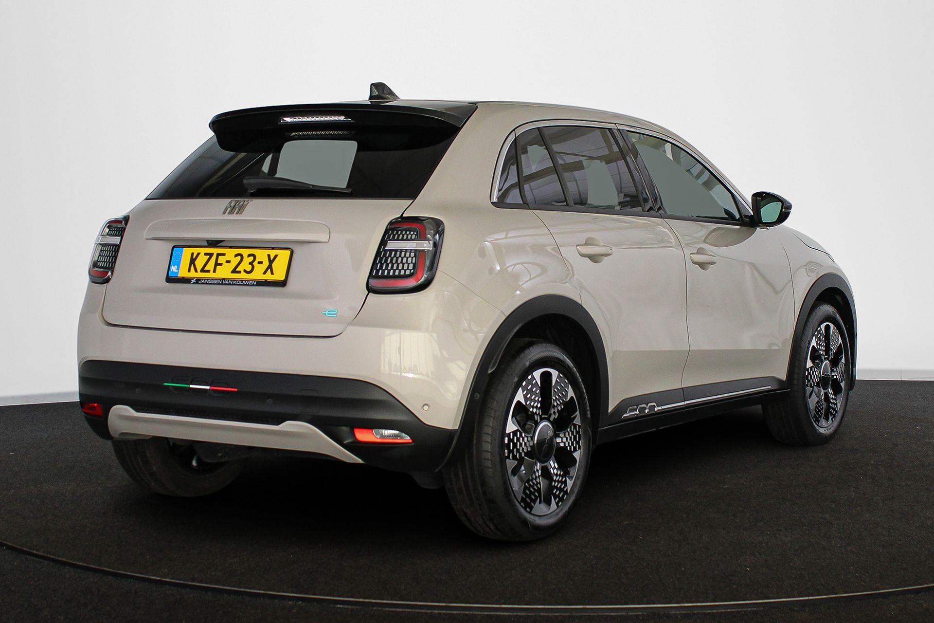 Fiat 600e La Prima 54 kWh - Afbeelding 3
