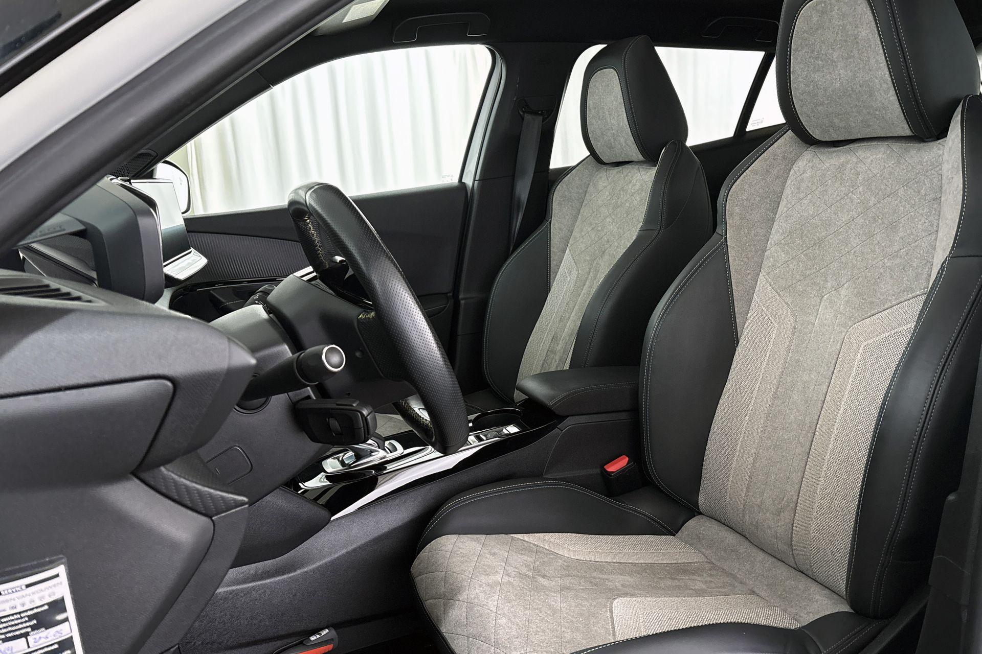 Peugeot e-2008