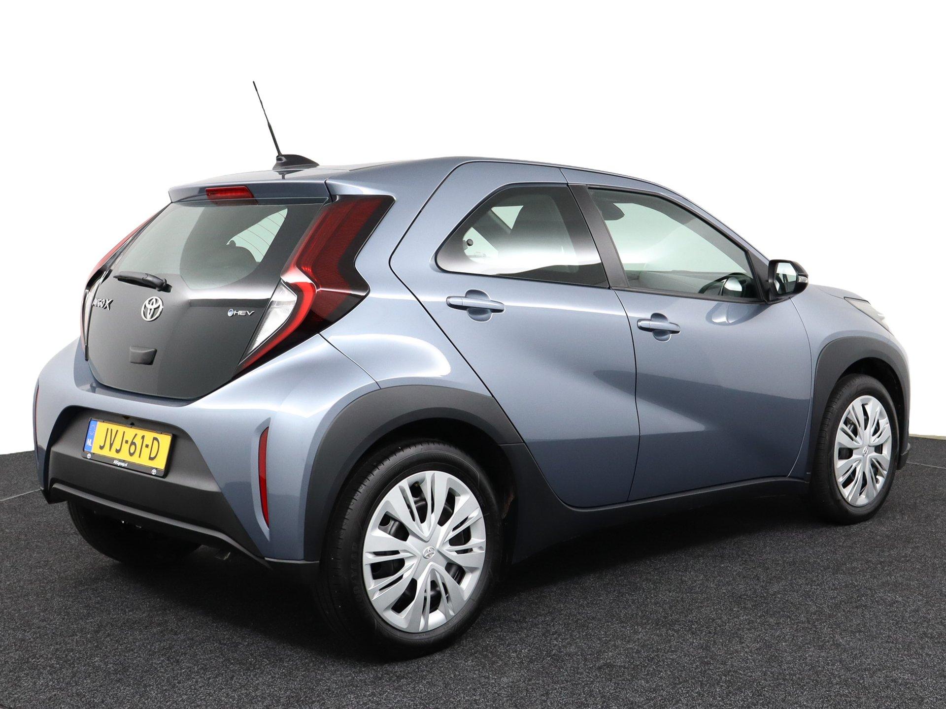Toyota Aygo X Hybrid 115 play - Afbeelding 2