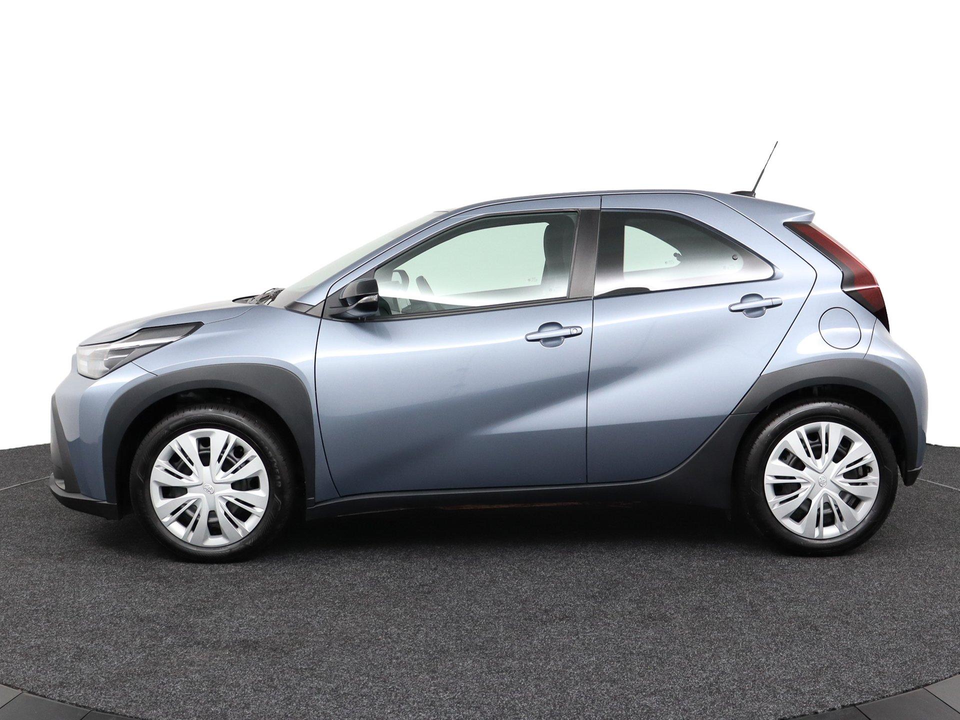 Toyota Aygo X Hybrid 115 play - Afbeelding 3