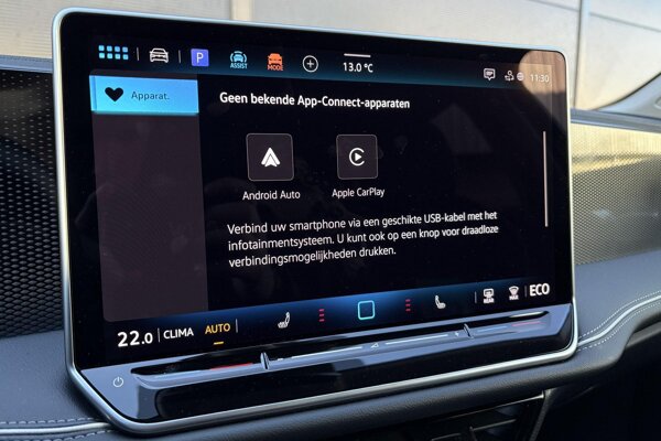 Apple Carplay/Android Auto Apple Carplay/Android Auto
