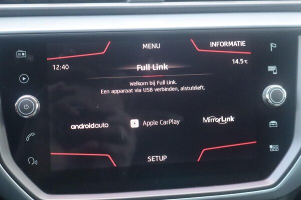 Apple Carplay/Android Auto