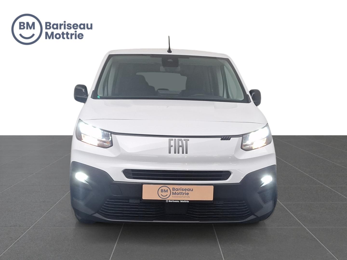 Fiat Doblò 7-ZIT Maxi SERIE LONG 1.2 110PK *ZETEL EN STUURVERWARMING*CAMERA ACHTER*SENSOREN*DAB*GPS*CARPLAY*KLIMAATREGELING* - Afbeelding 2