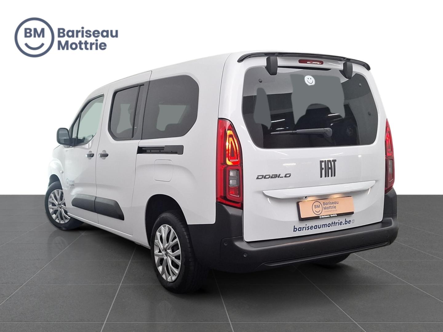 Fiat Doblò 7-ZIT Maxi SERIE LONG 1.2 110PK *ZETEL EN STUURVERWARMING*CAMERA ACHTER*SENSOREN*DAB*GPS*CARPLAY*KLIMAATREGELING* - Afbeelding 4