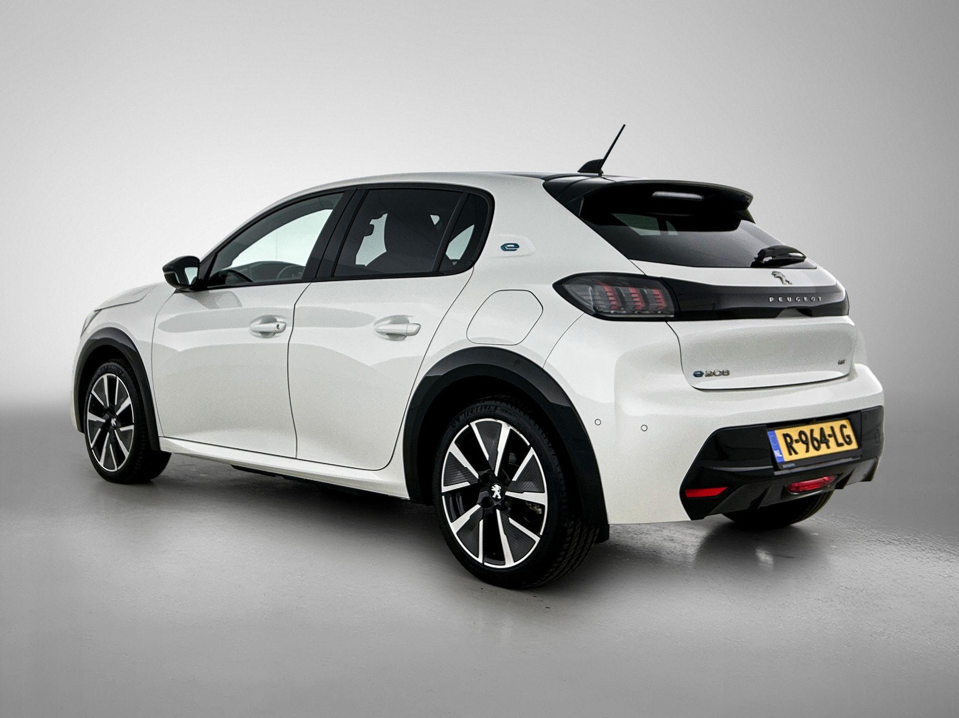 Peugeot e-208