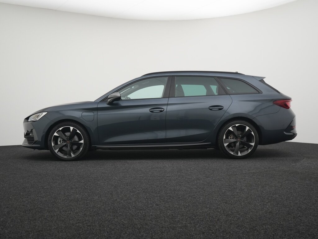 Cupra León