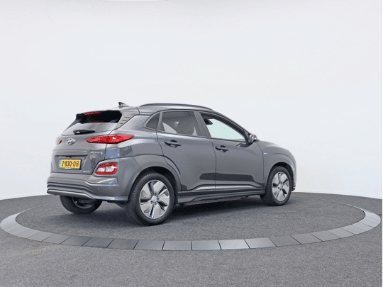 Hyundai Kona EV Premium 64 kWh