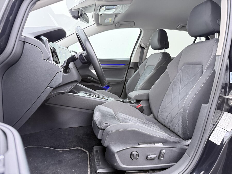 Volkswagen Golf 1.5 eTSI Style