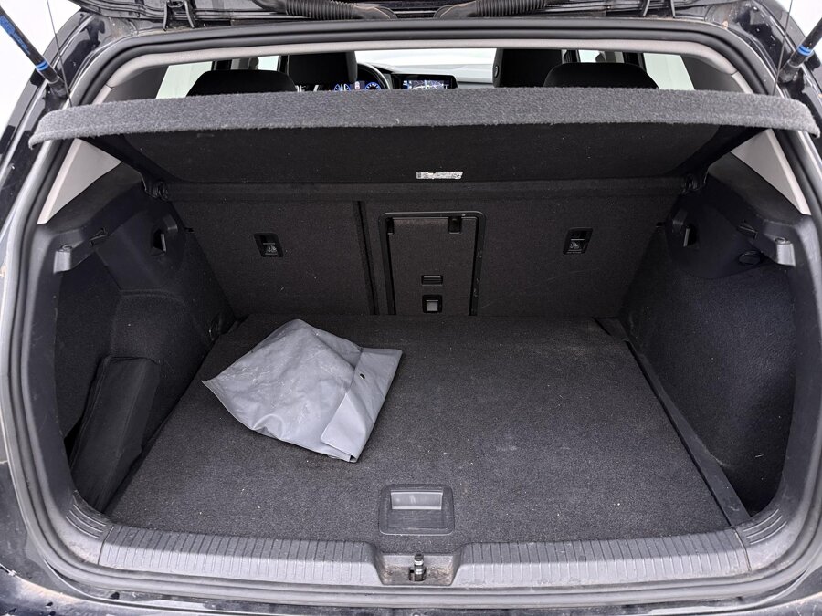 Volkswagen Golf 1.5 eTSI Style