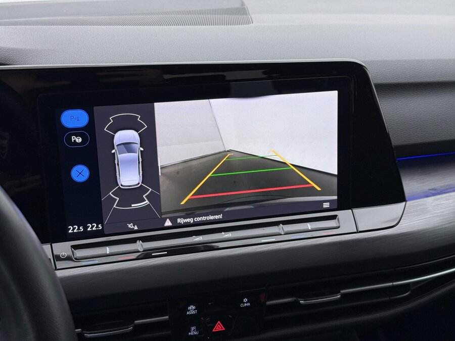 Volkswagen Golf 1.5 eTSI Style