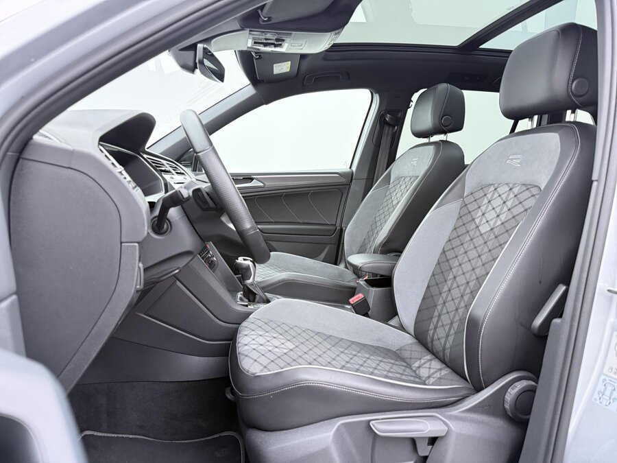 Volkswagen Tiguan 1.4 TSI eHybrid R-Line Business+