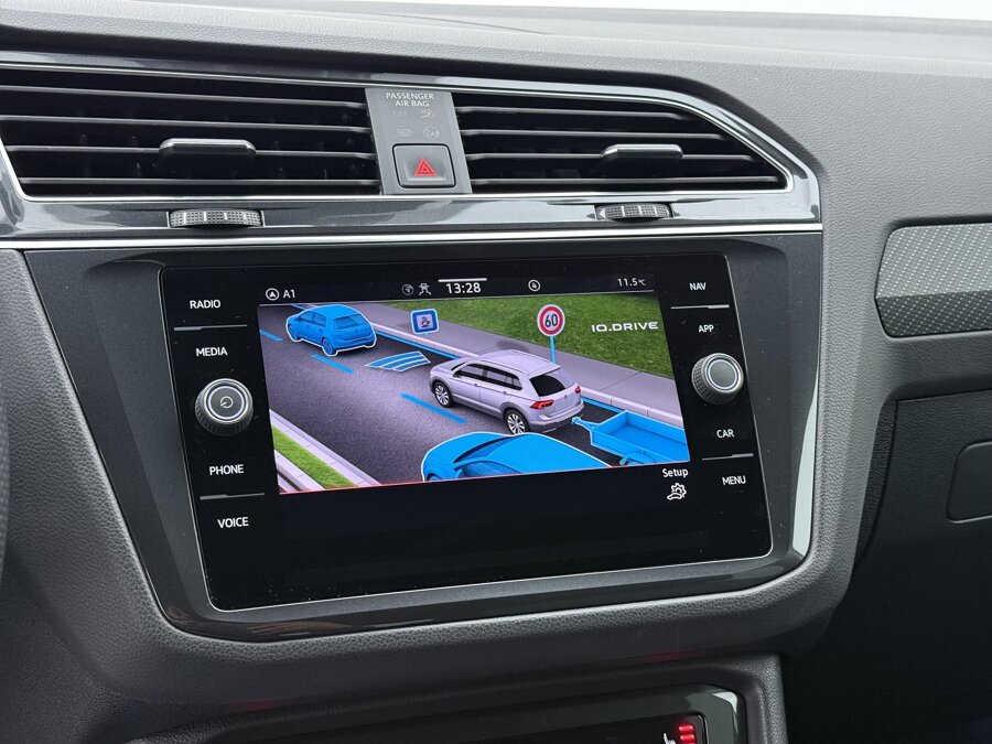 Volkswagen Tiguan 1.4 TSI eHybrid R-Line Business+