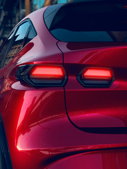 ABD Renault - Nieuwe Clio 2025 - Achterlampen breed