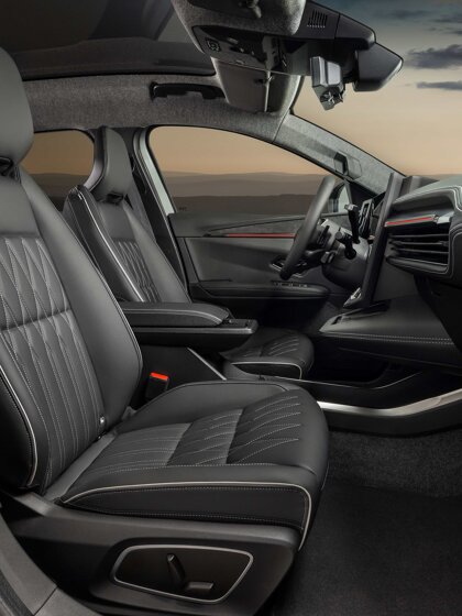 ABD Mitsubishi - Nieuwe Eclipse Cross - Stoelen