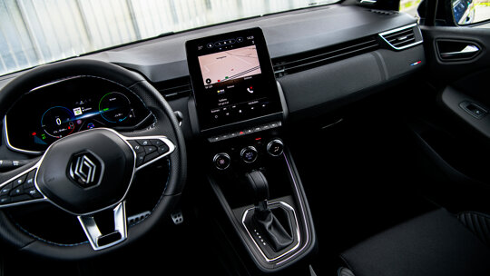 Renault Clio Hybrid dashboard