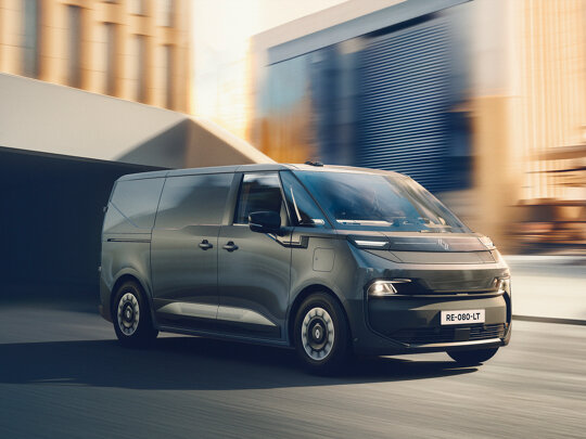 Renault-Trafic-Van-E-Tech-electric-24