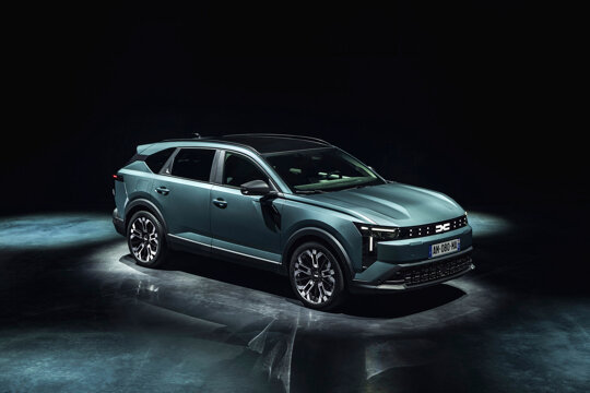 22-Nieuwe-Dacia-Striker-het-beste-van-drie-werelden-scaled