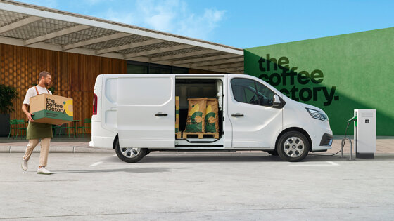 renault-trafic-van-etech-herozone-001