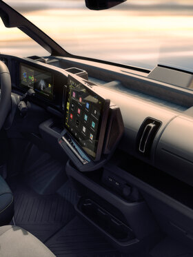Renault-Trafic-Van-E-Tech-electric-5