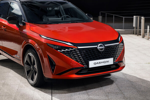 Nieuwe slimme LED lampen en scherpe nieuwe grille - Qashqai - ABD Nissan