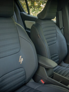 Exclusief Atelier Edition detail in het interieur van de Renault 4, onderdeel van de bijzondere ABD-uitvoering.