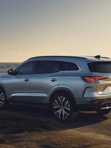 Renault - nieuwe Espace 2025 - Back (1)