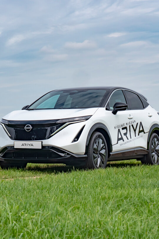 ABD Nissan - Nissan Ariya 2022 - zijaanzicht platteland_1