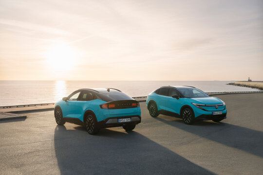 Nissan - Nieuwe Leaf - Dubbel