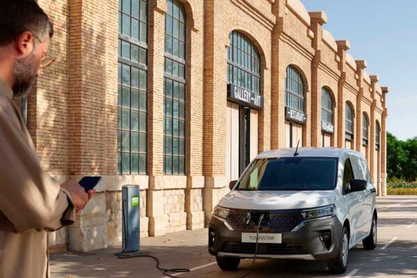 ABD Nissan - Townstar 2023 - NissanConnect Services App alles geregeld voor het instappen