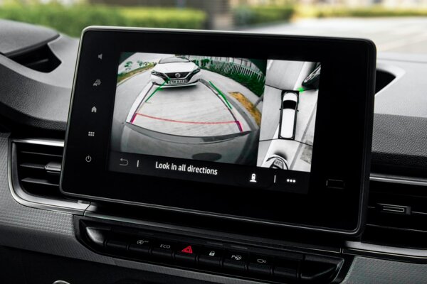 Nissan Townstar - Around view camera