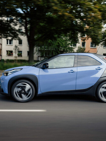 2025_Aygo-X-High-Grade_Hybrid_Lavandula_Dynamic_0009-scaled (1)