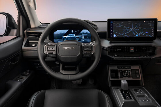 2025-TOYOTA-Hilux-BEV-INT-11-scaled (1)