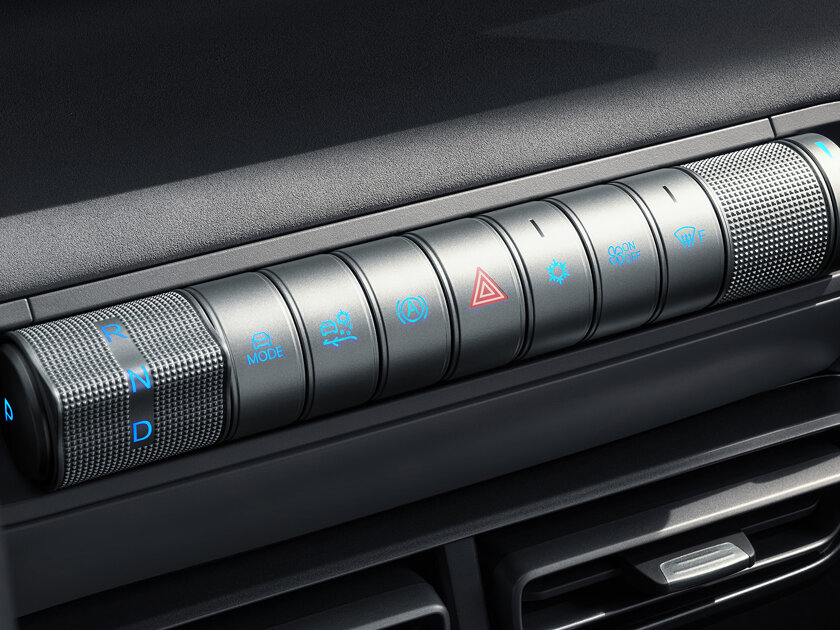 7、DOLPHIN SURF_LHD_Green_Interior_console