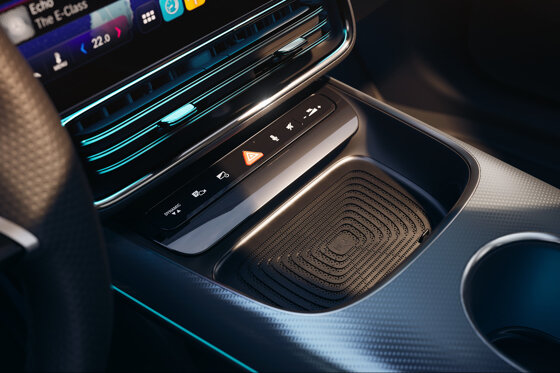 Mercedes-Benz CLA hybride middenconsole