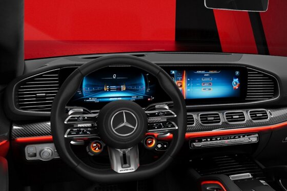 AMG GLE - widescreen cockpit
