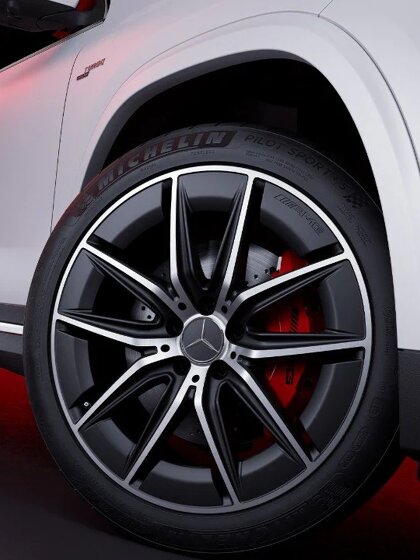 AMG GLA - 4