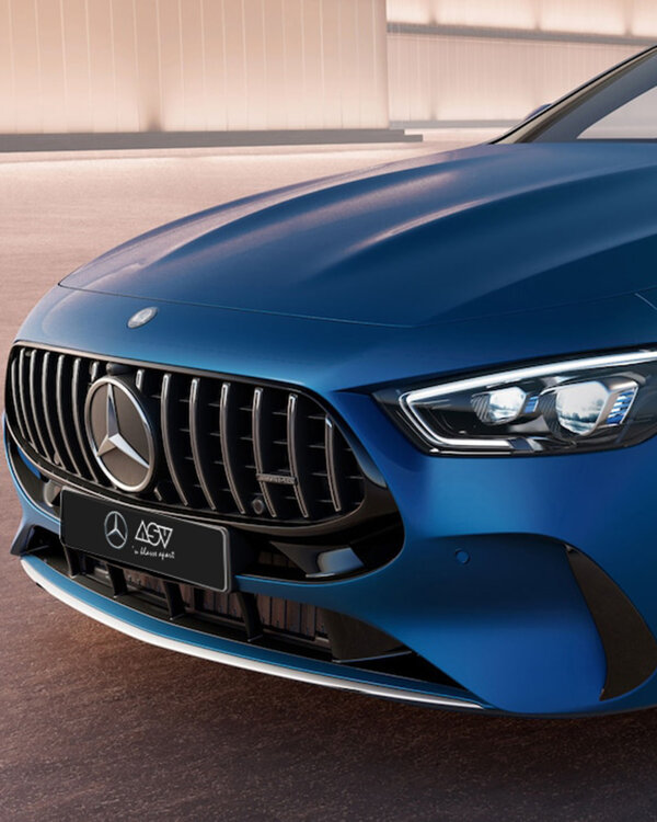 Mercedes-AMG GT 4-door Coupé mobiele weergave