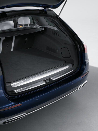 Mercedes-Benz E-Klasse Limousine in beeld 2