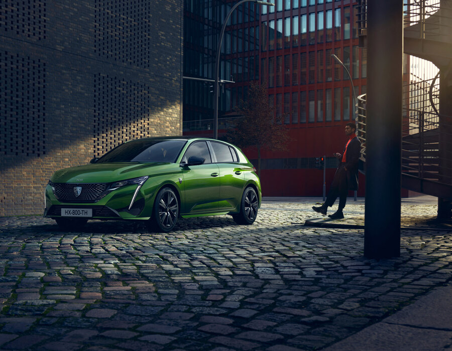03_Plug-in-hybride-modellen-PEUGEOT-tijdelijk-met-tot-wel-6450-klantvoordeel